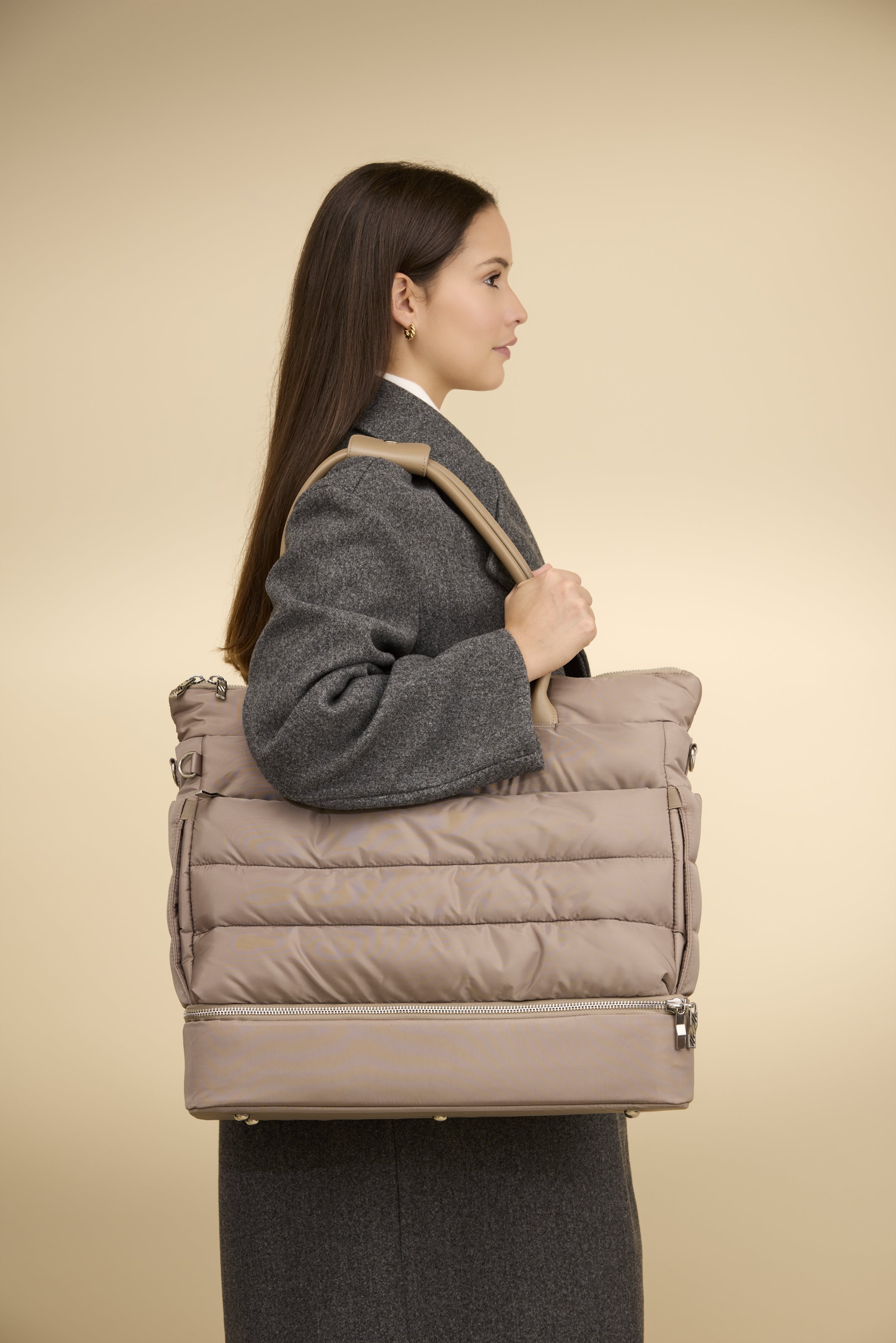 iPack Puffy Tote in Desert Taupe